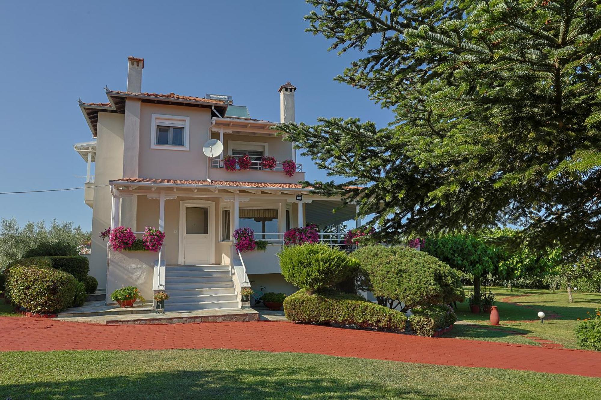 Tammy's Garden House *